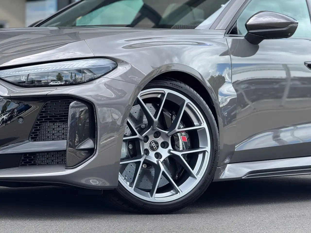 Audi RS5 8