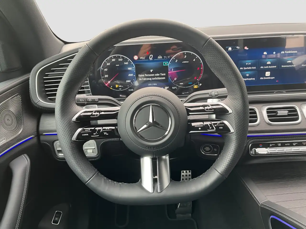Mercedes-Benz GLS 450 10