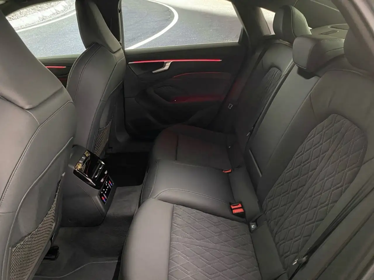 Audi A6 6