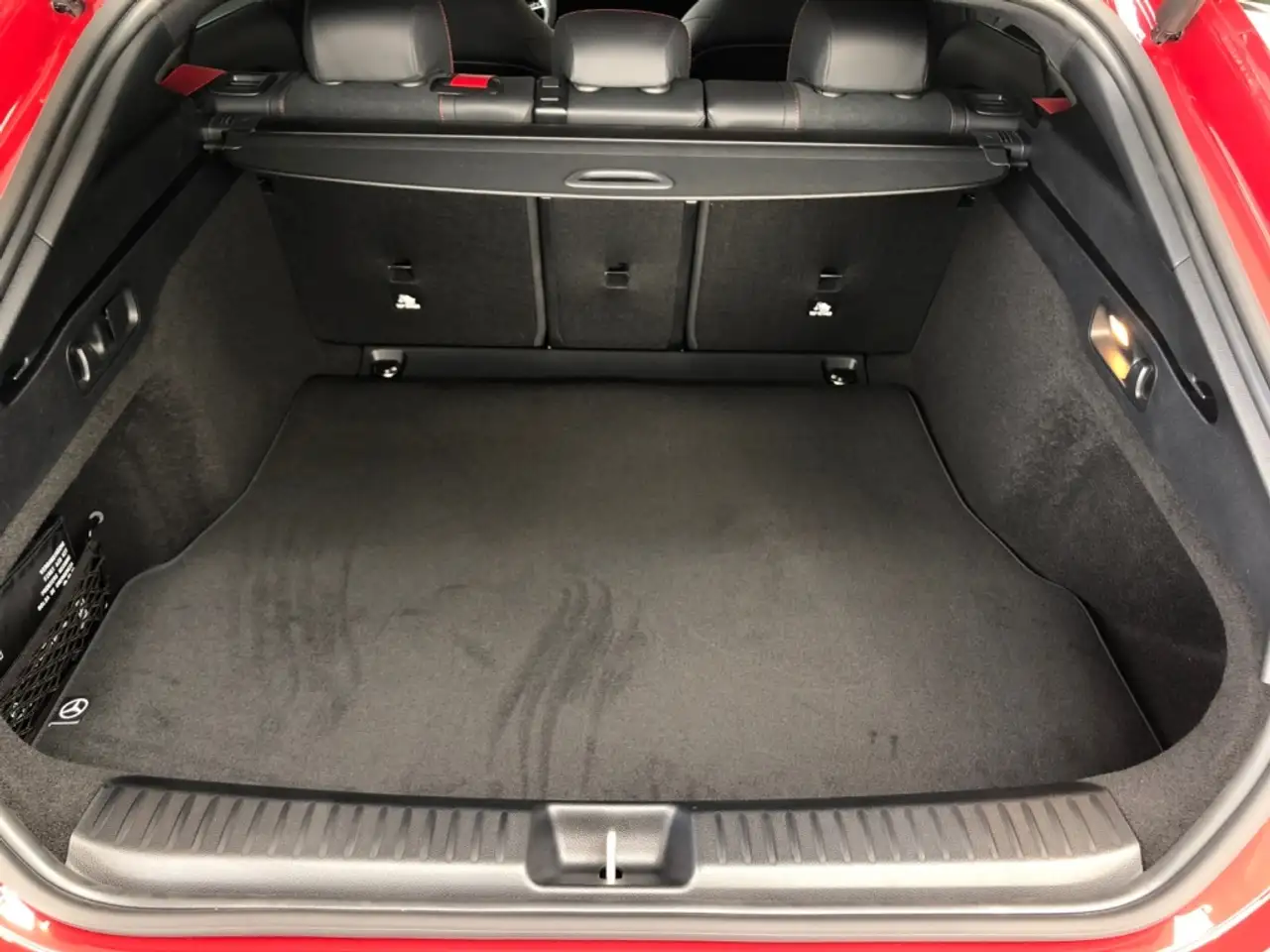 Mercedes-Benz CLA 350 13