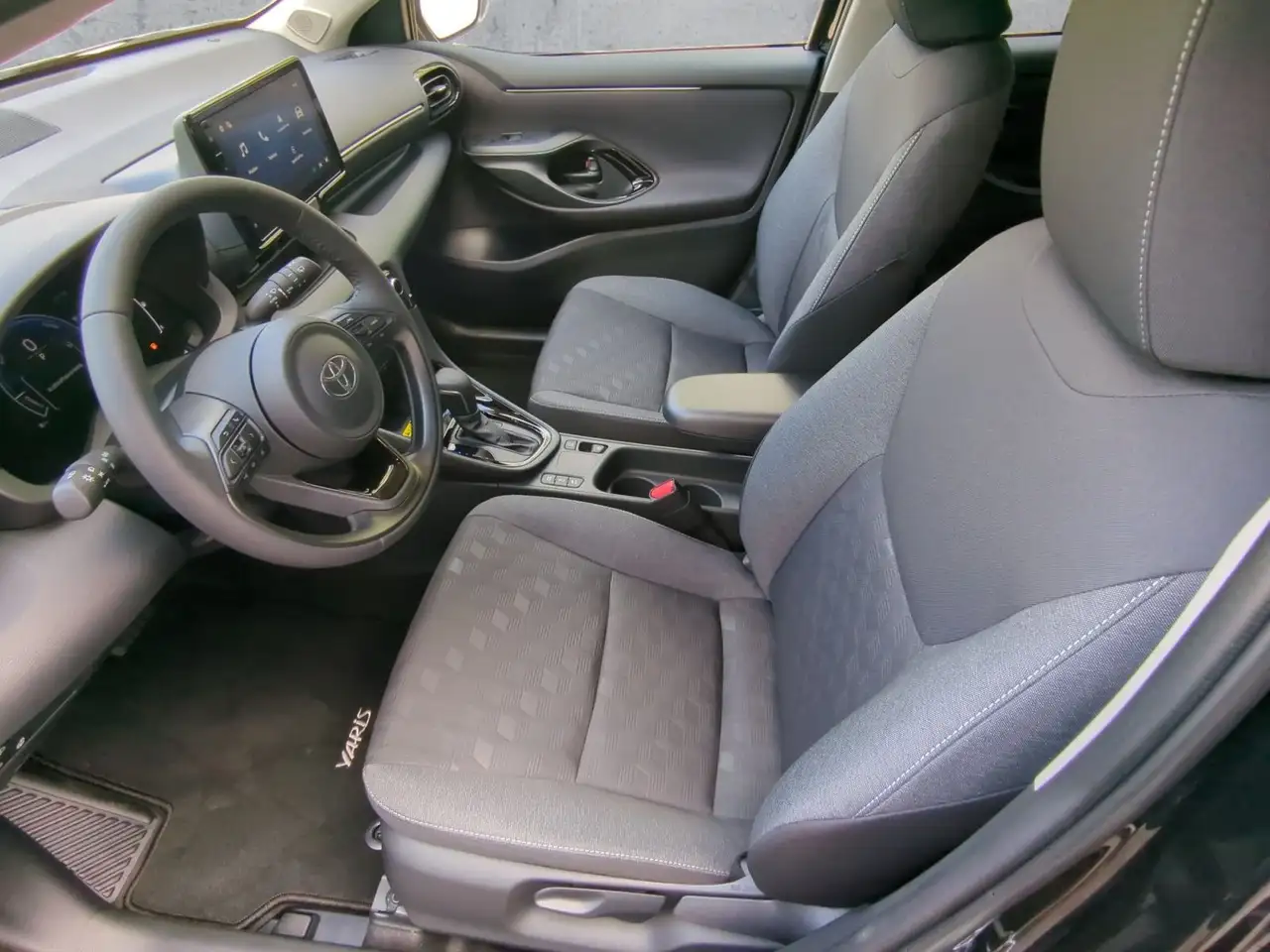 Toyota Yaris 12
