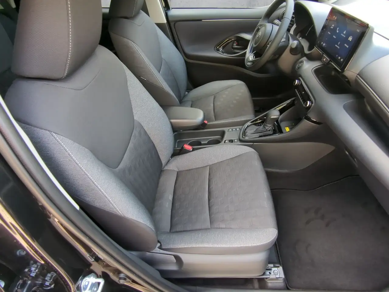 Toyota Yaris 13