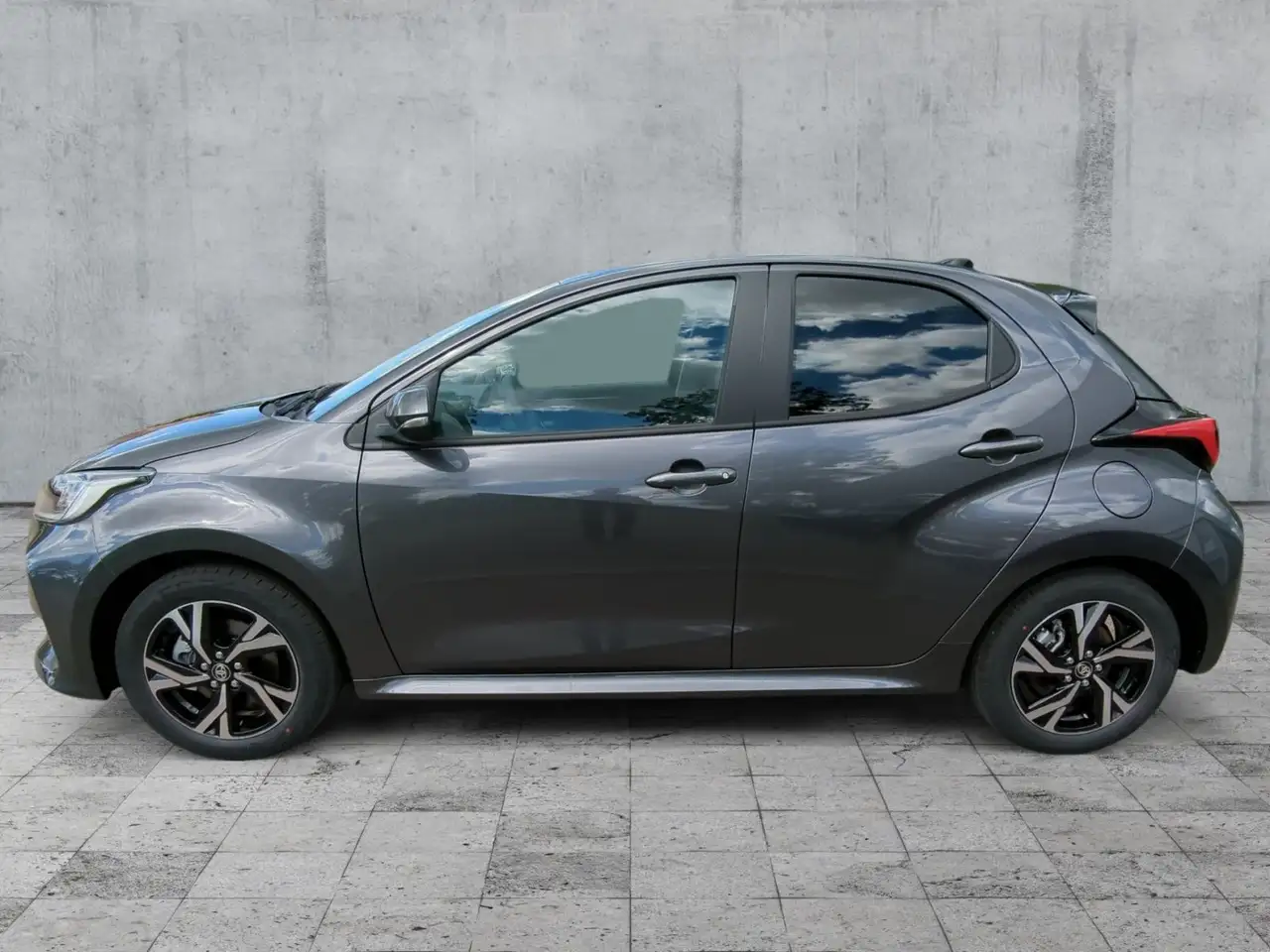 Toyota Yaris 4