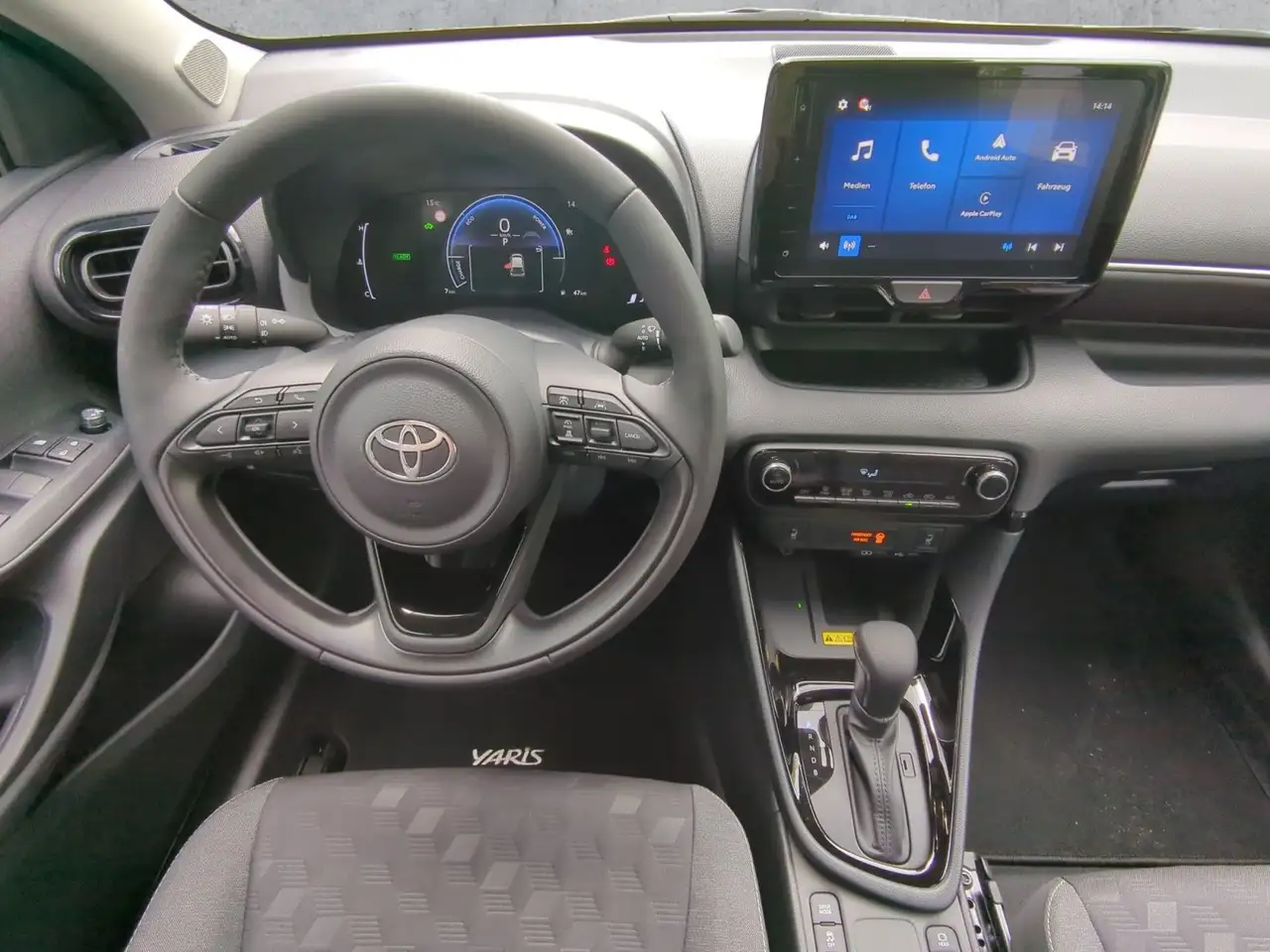 Toyota Yaris 9