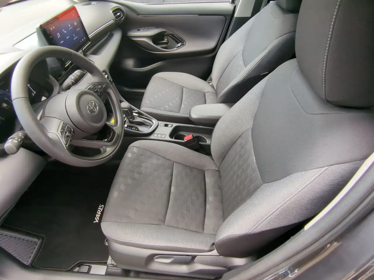 Toyota Yaris 12