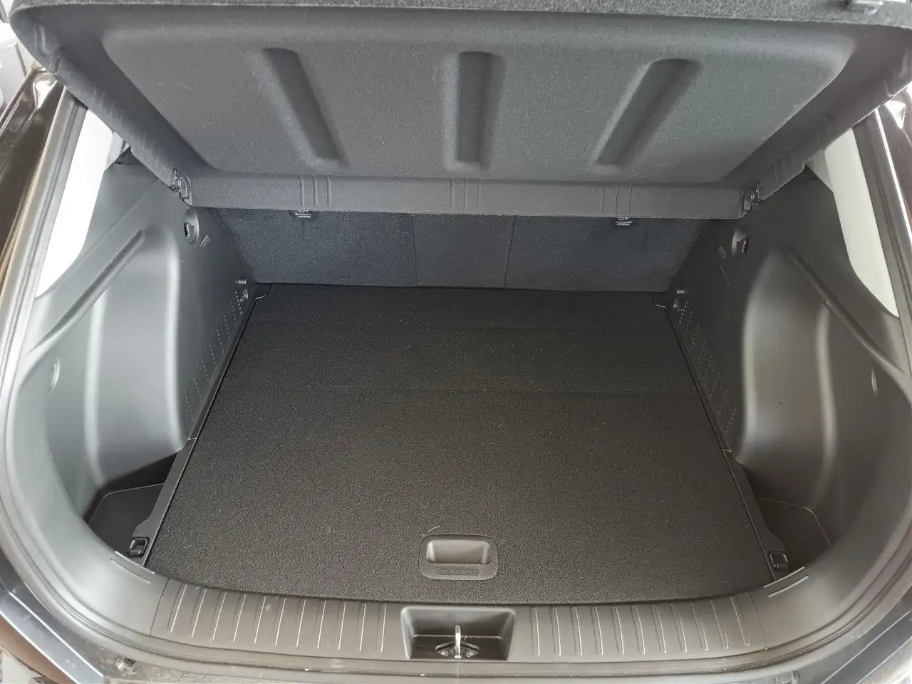 Hyundai KONA 6