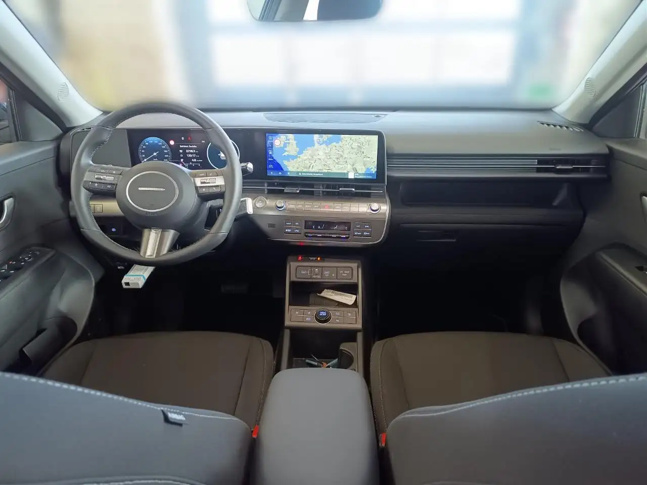 Hyundai KONA 8