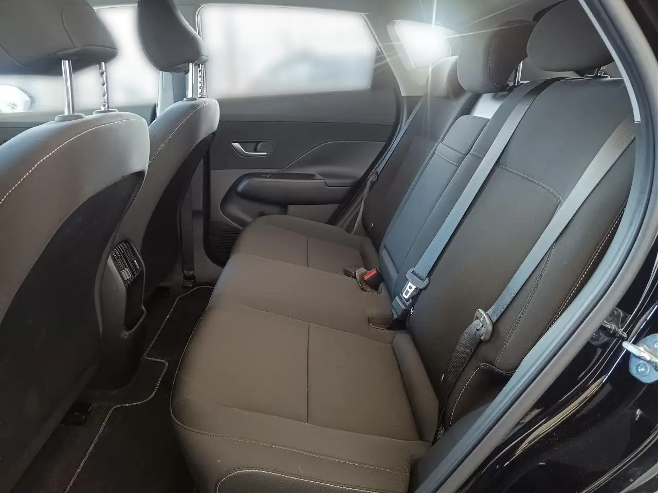 Hyundai KONA 10
