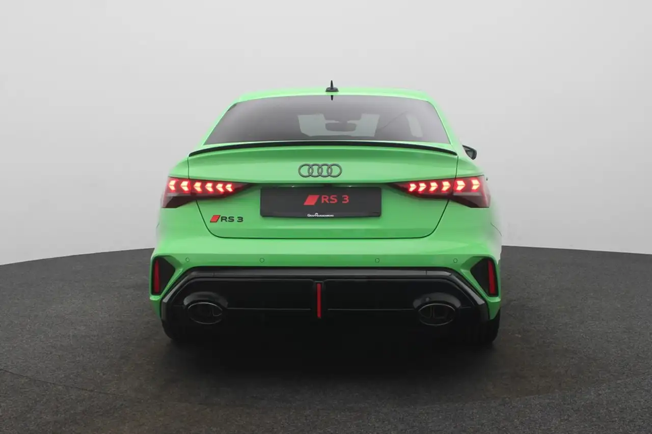 Audi RS3 4