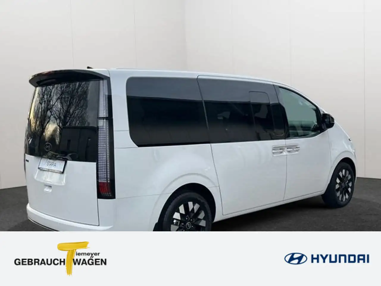 Hyundai STARIA 5