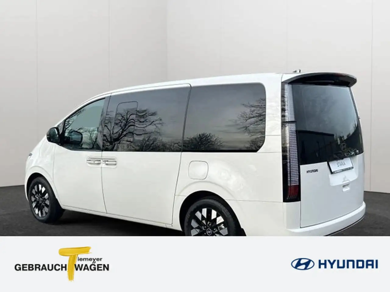 Hyundai STARIA 7