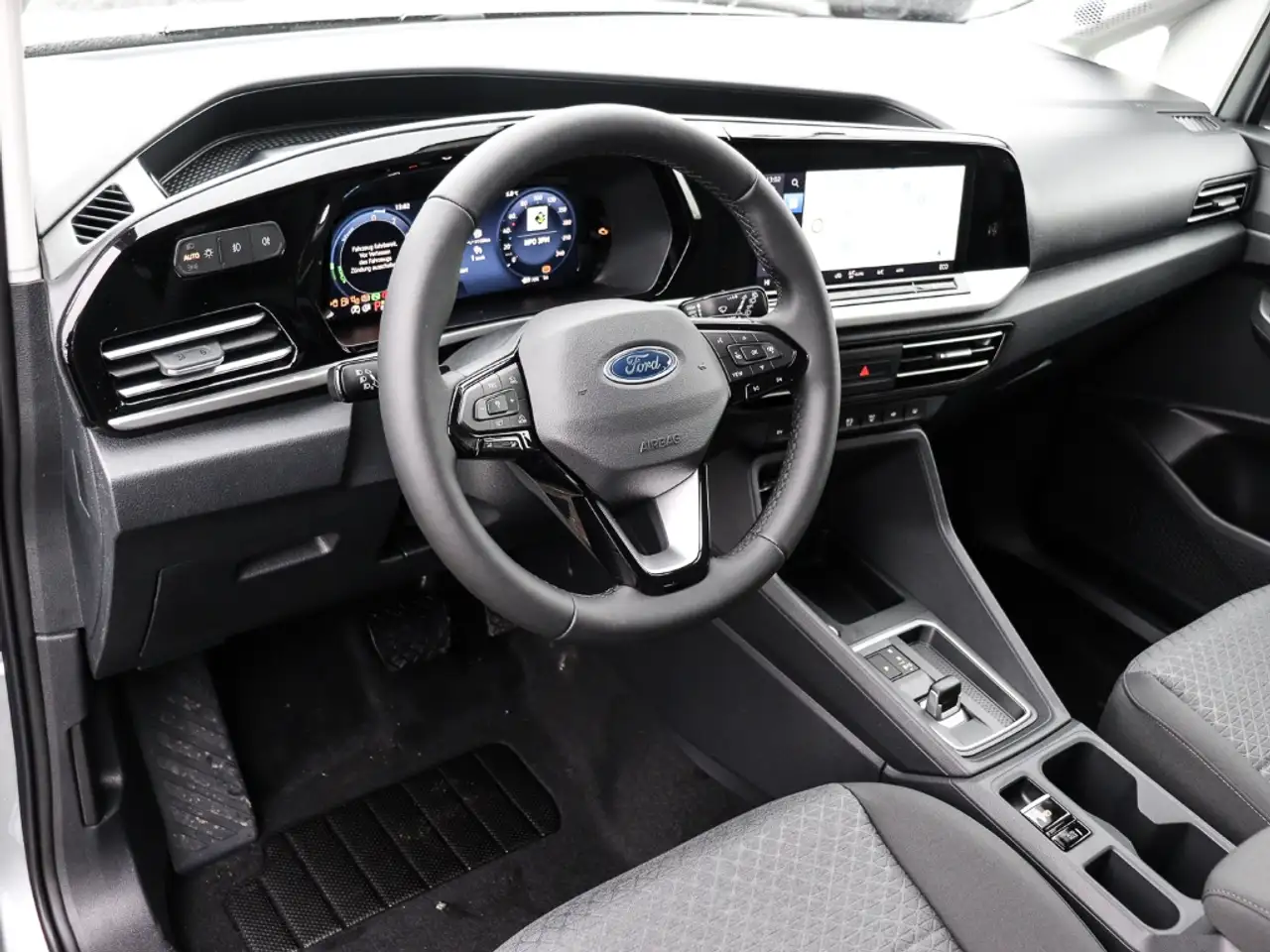 Ford Tourneo 4