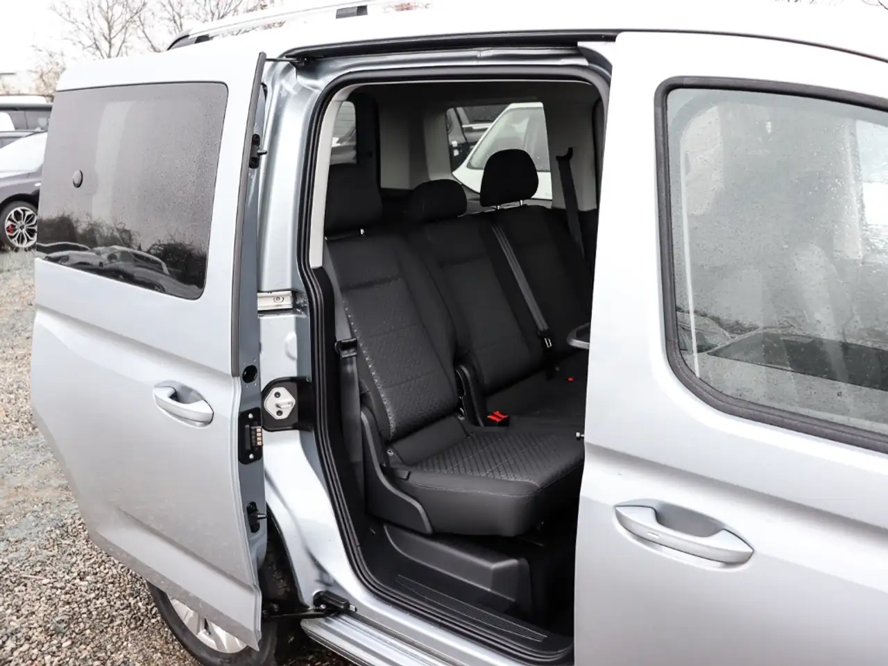 Ford Tourneo 16