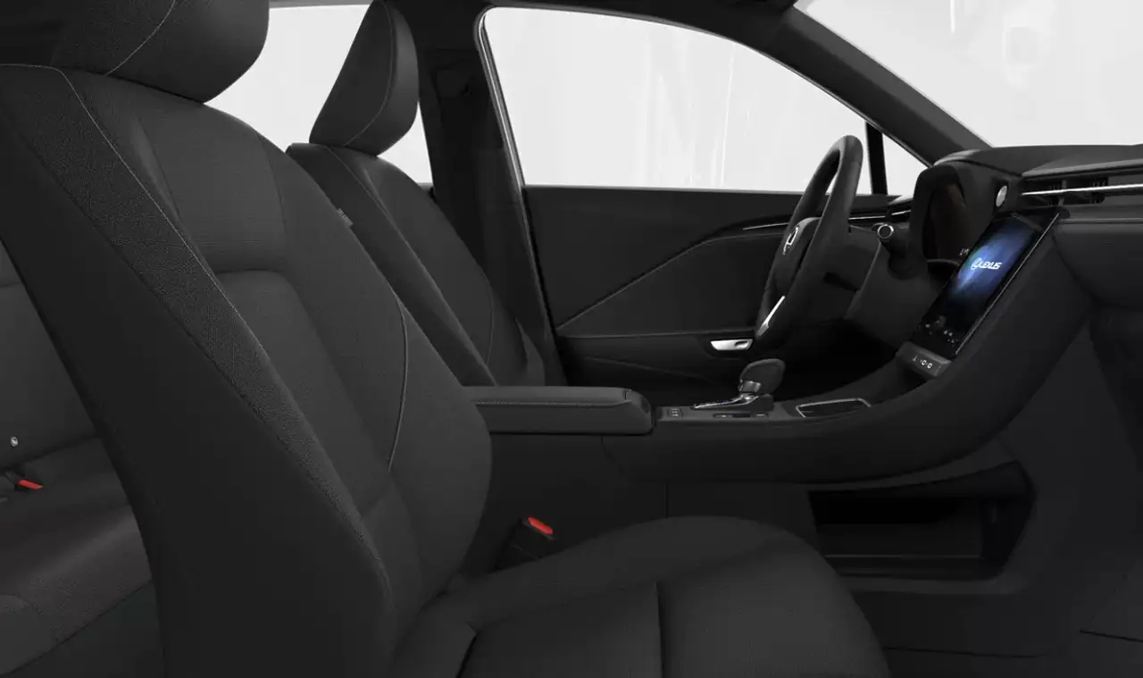 Lexus LBX 6