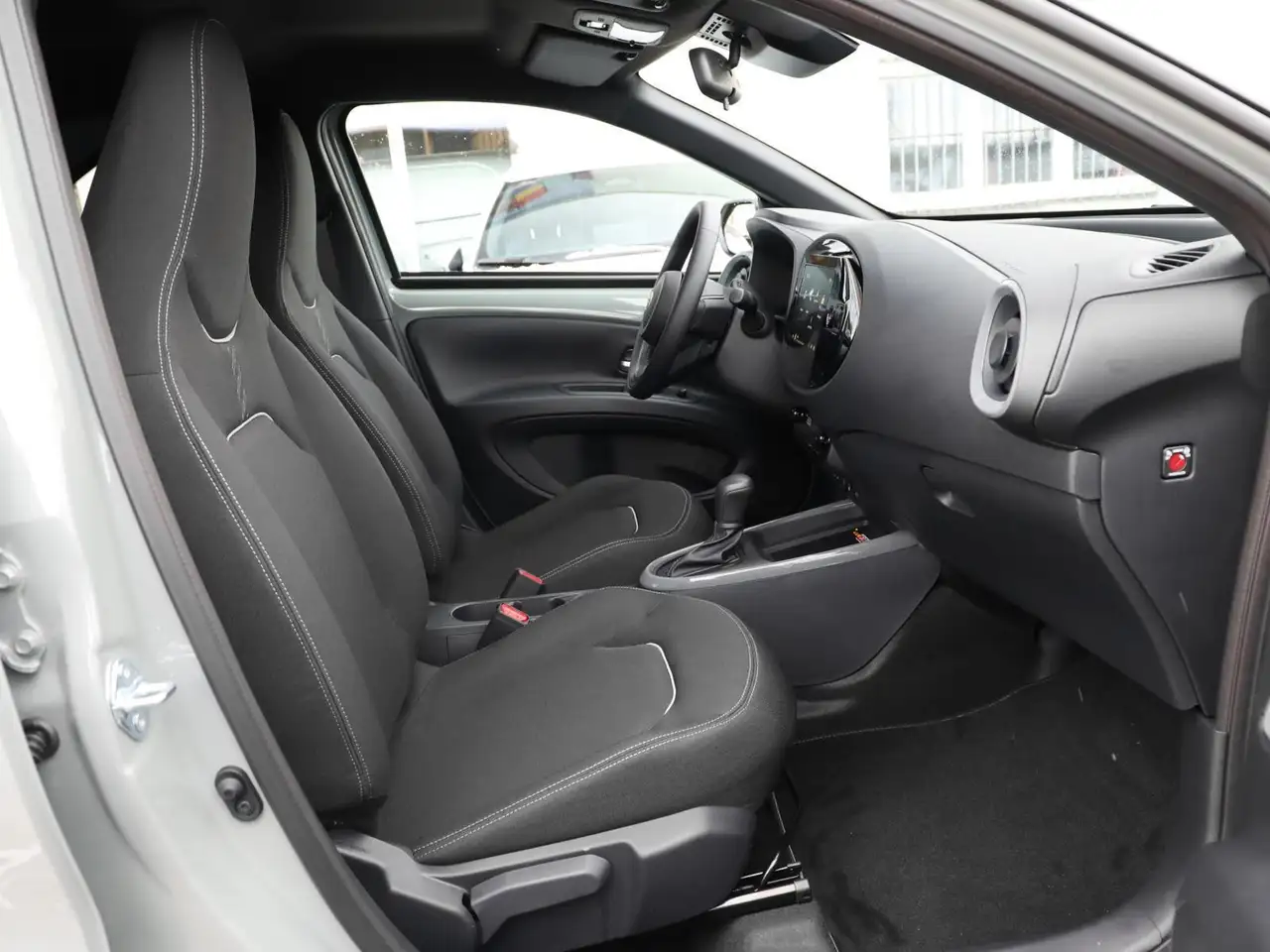 Toyota Aygo X 5