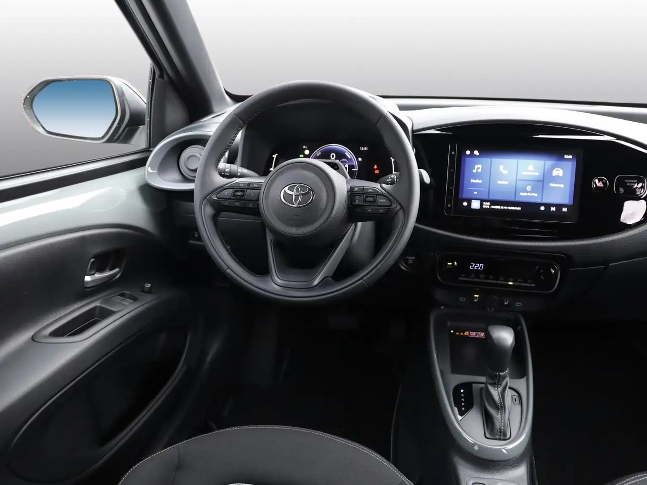 Toyota Aygo X 8
