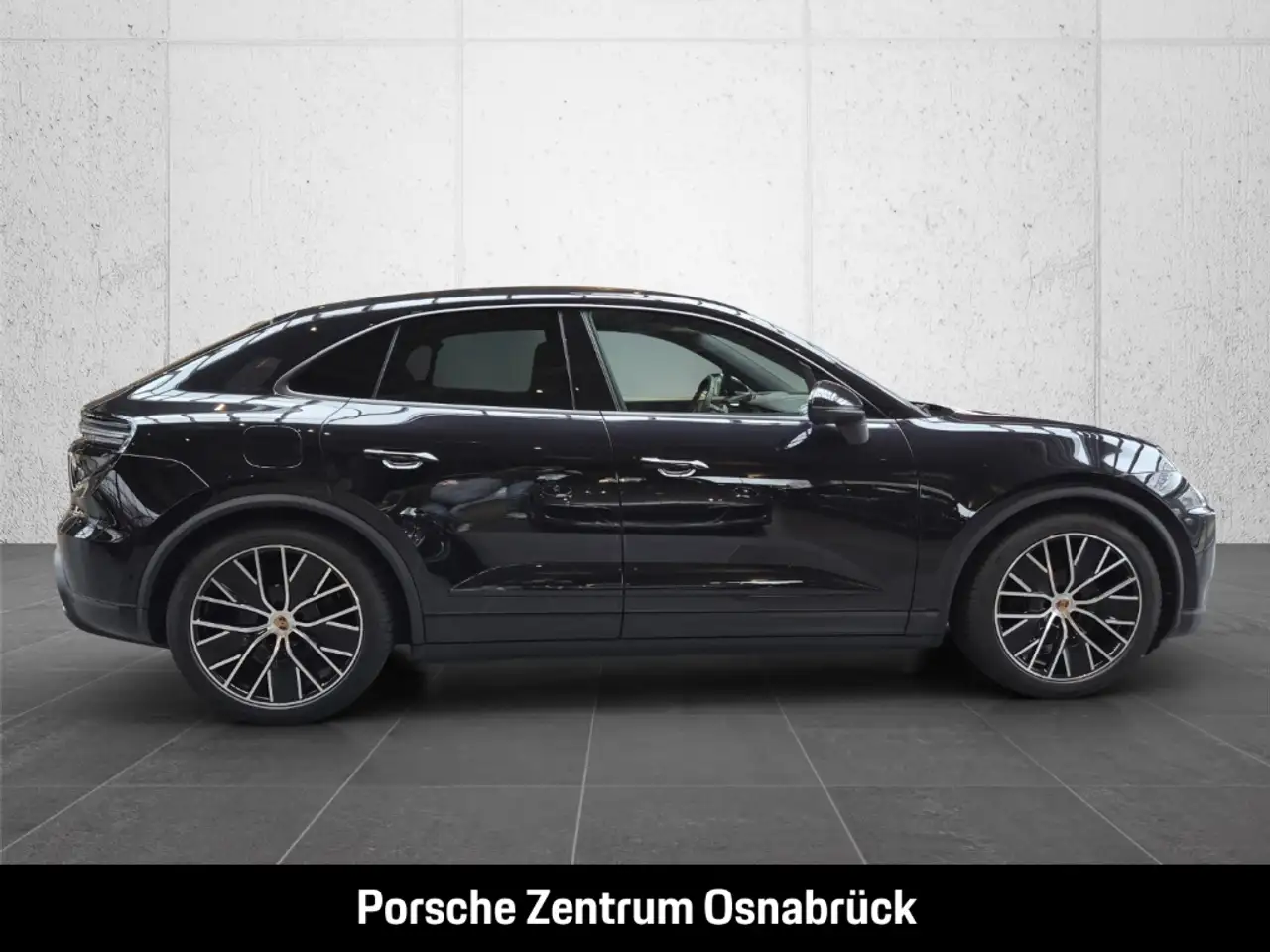 Porsche Macan 4 8