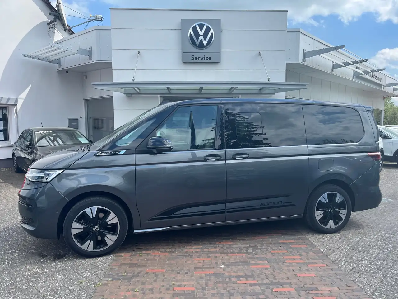 Volkswagen T7 Multivan 2
