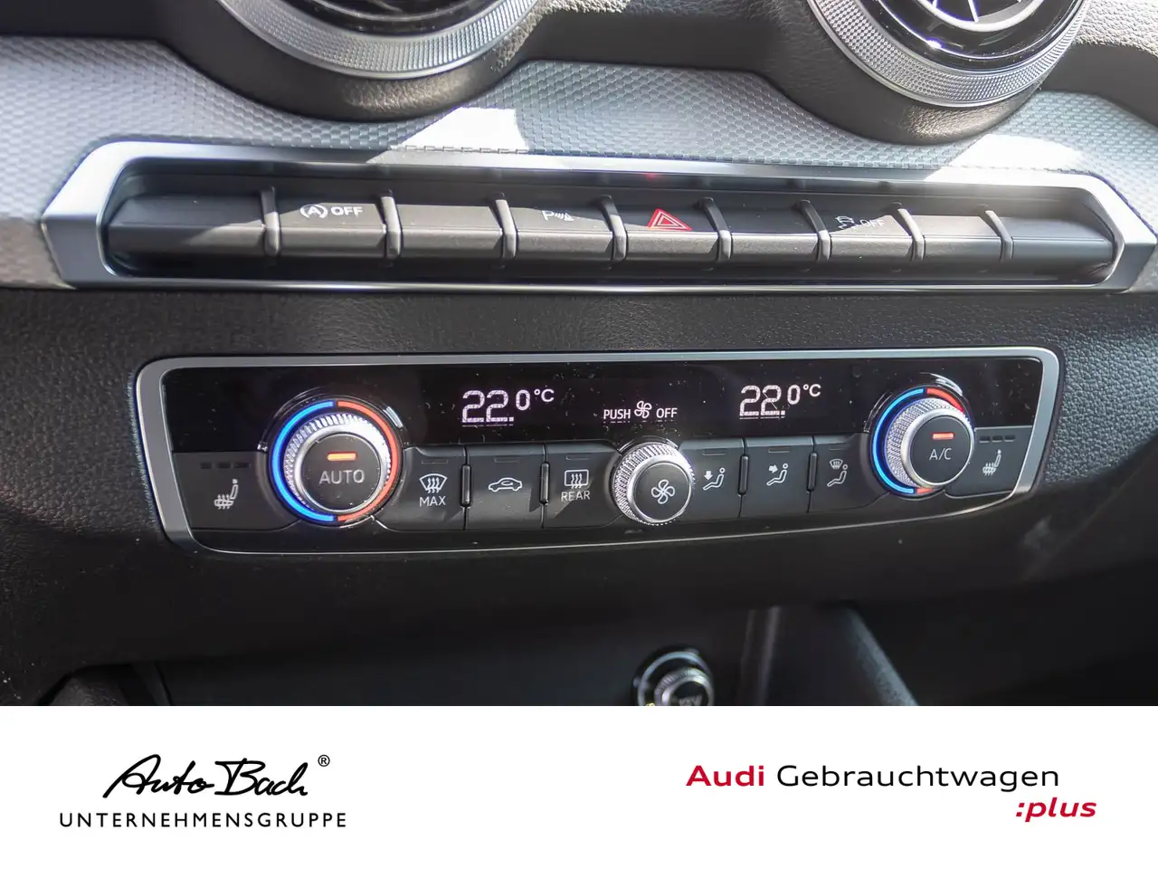 Audi Q2 14
