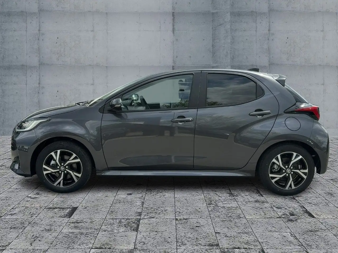 Toyota Yaris 4