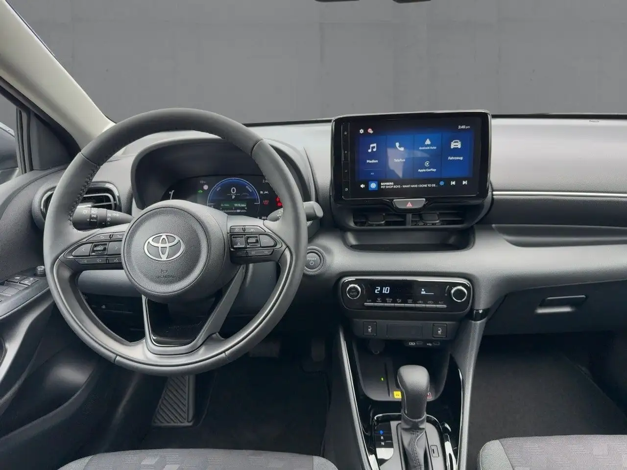 Toyota Yaris 9