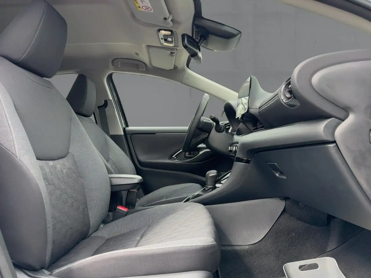 Toyota Yaris 12