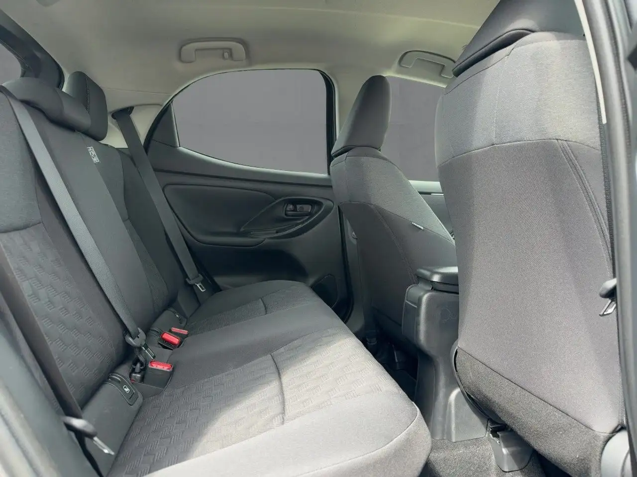 Toyota Yaris 13