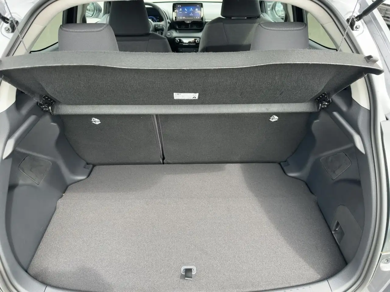 Toyota Yaris 14