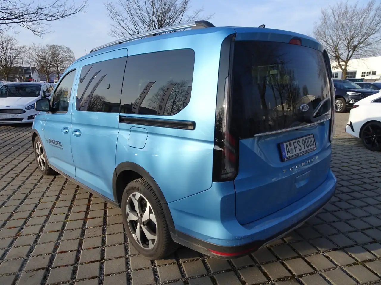 Ford Grand 6