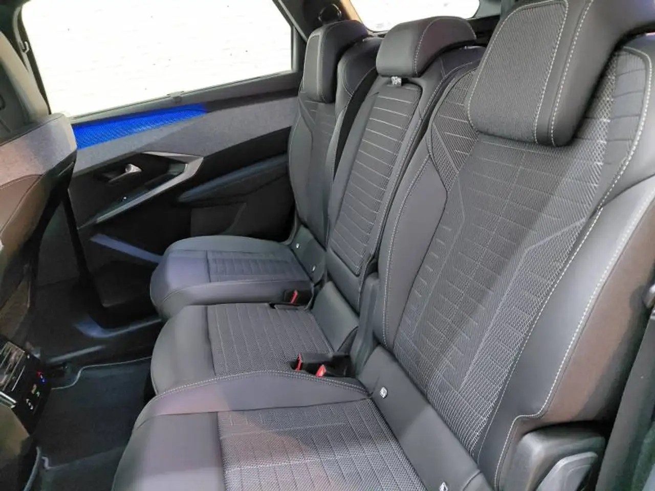 Peugeot 5008 3 12