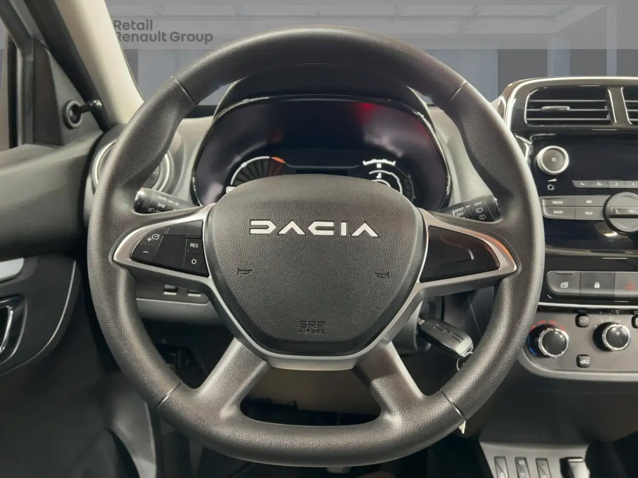 Dacia Spring 11