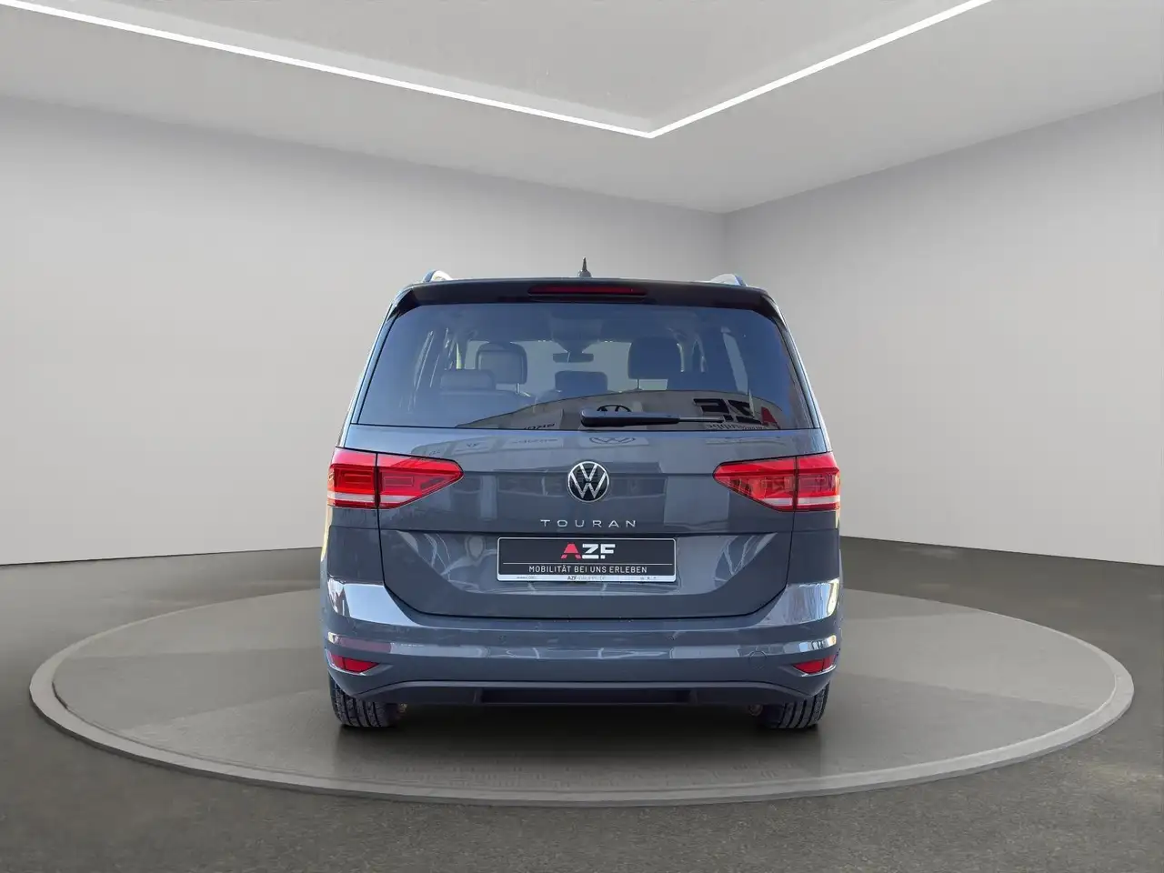 Volkswagen Touran 7