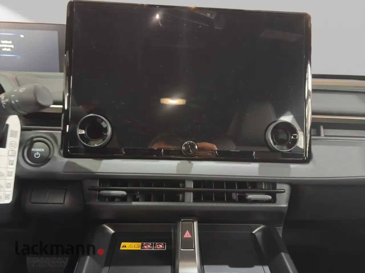 Toyota bZ4X 12