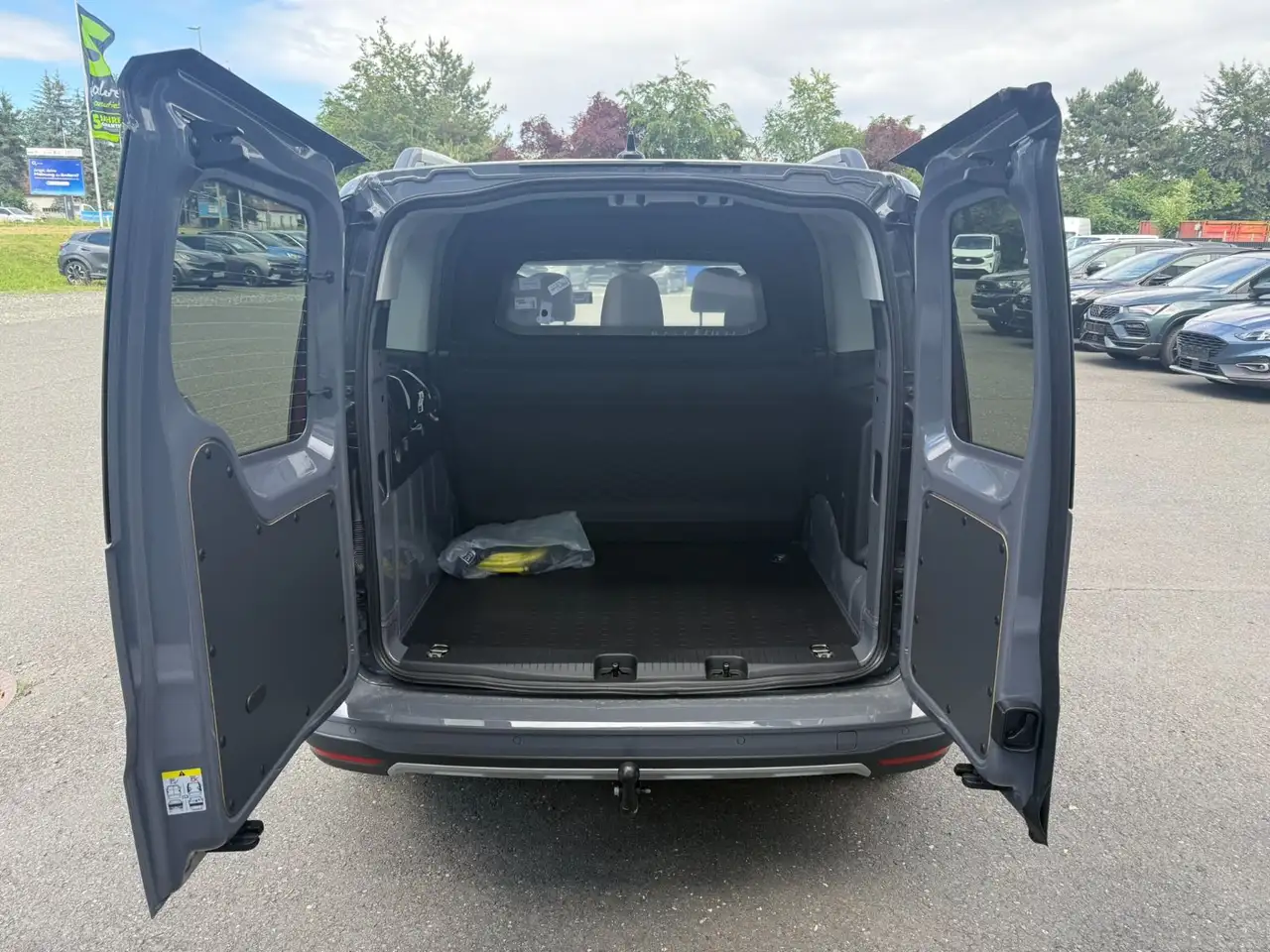 Ford Transit 9