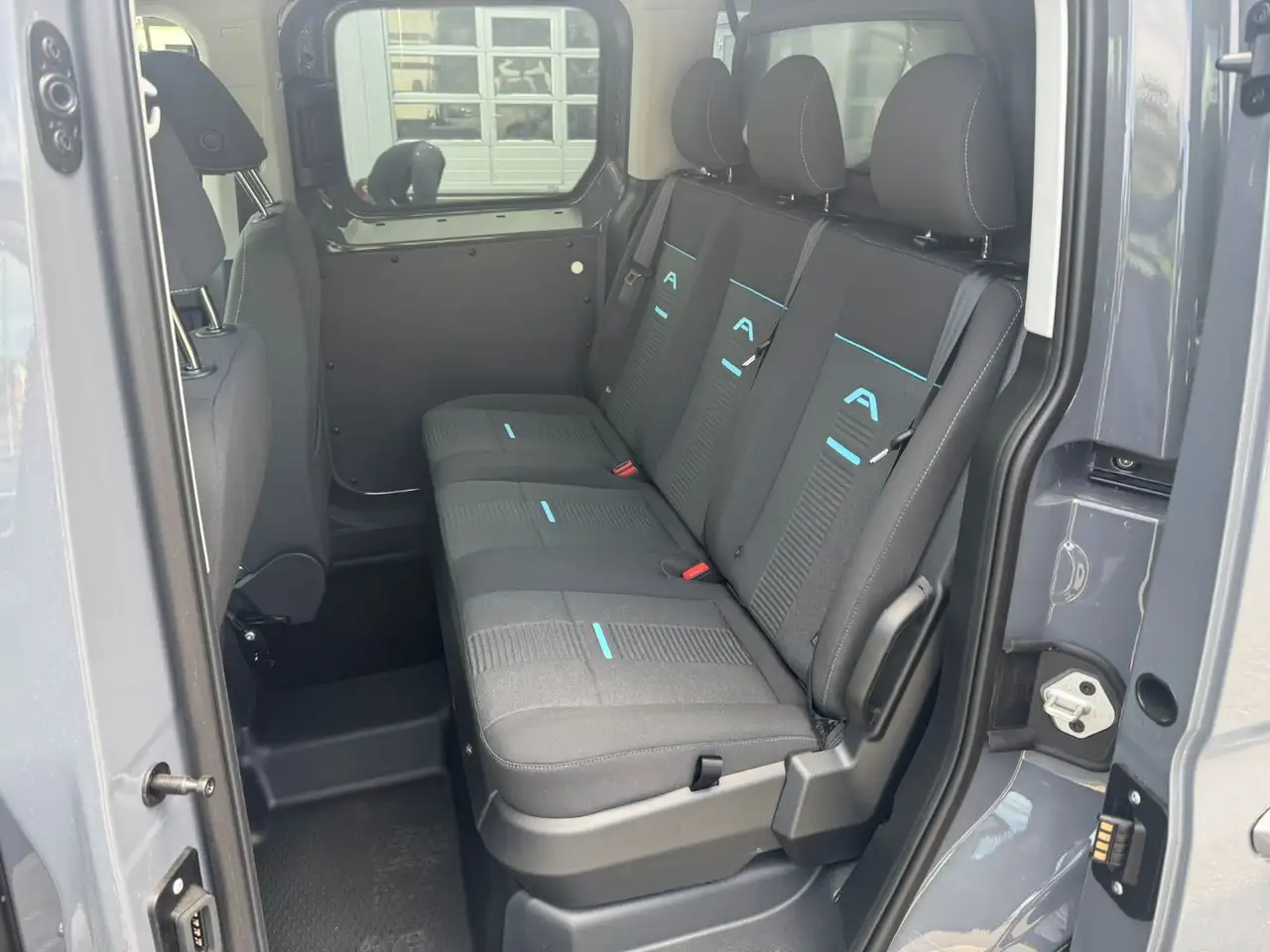Ford Transit 13