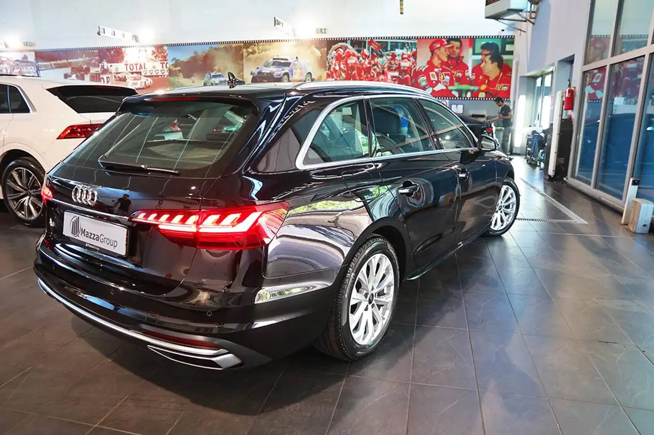 Audi A4 40 9