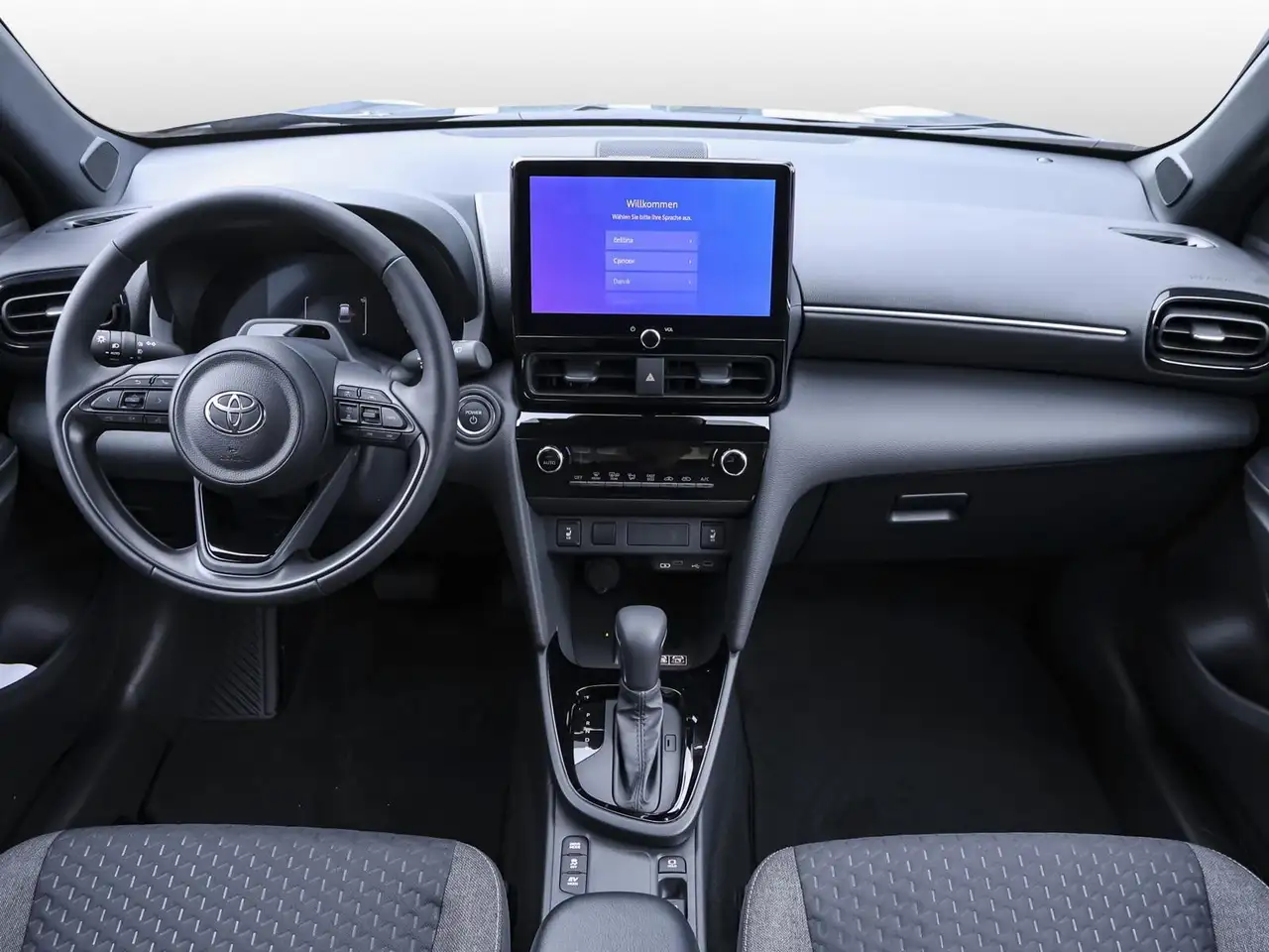 Toyota Yaris 8