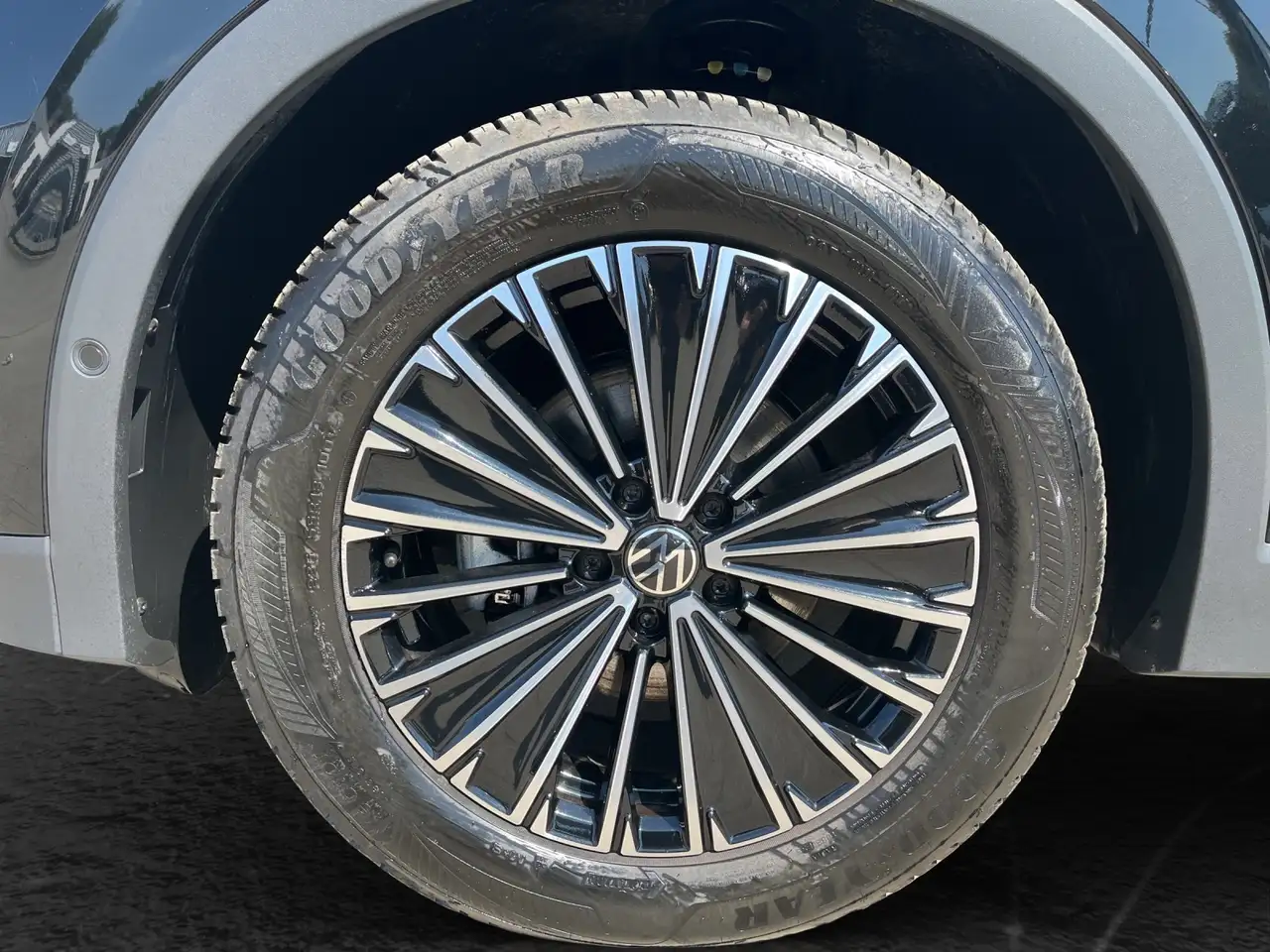 Volkswagen Tiguan 5