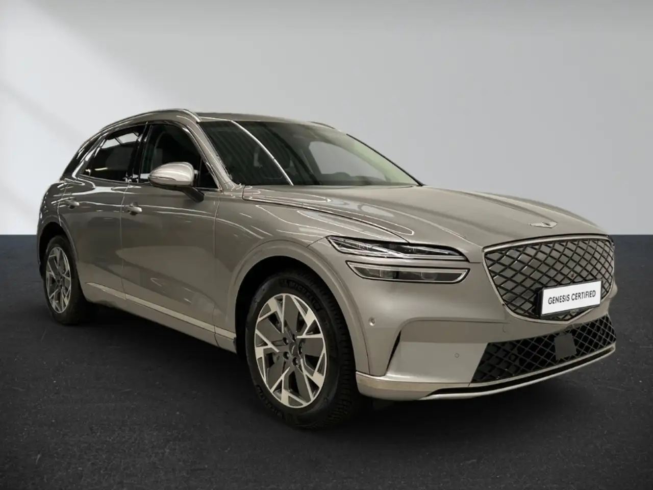Genesis GV70 3