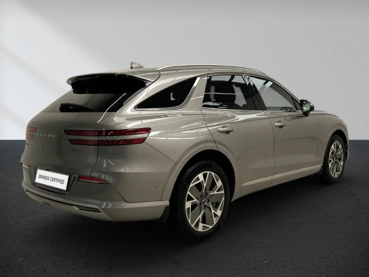 Genesis GV70 6