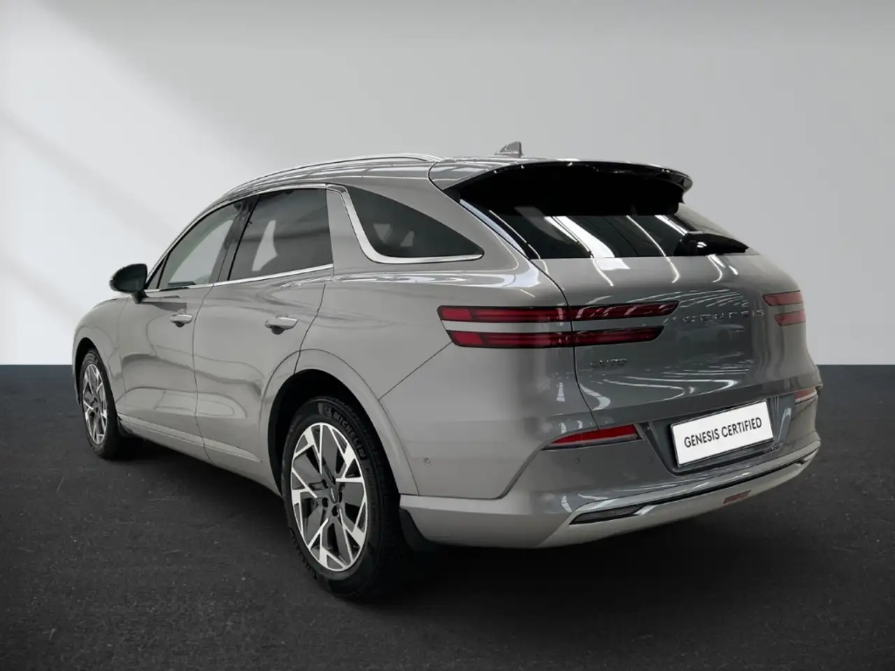 Genesis GV70 8