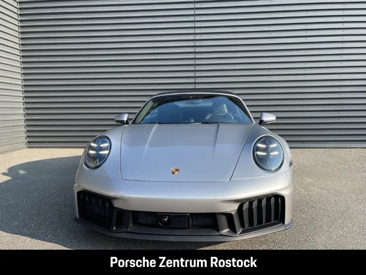 Porsche 992 911 4