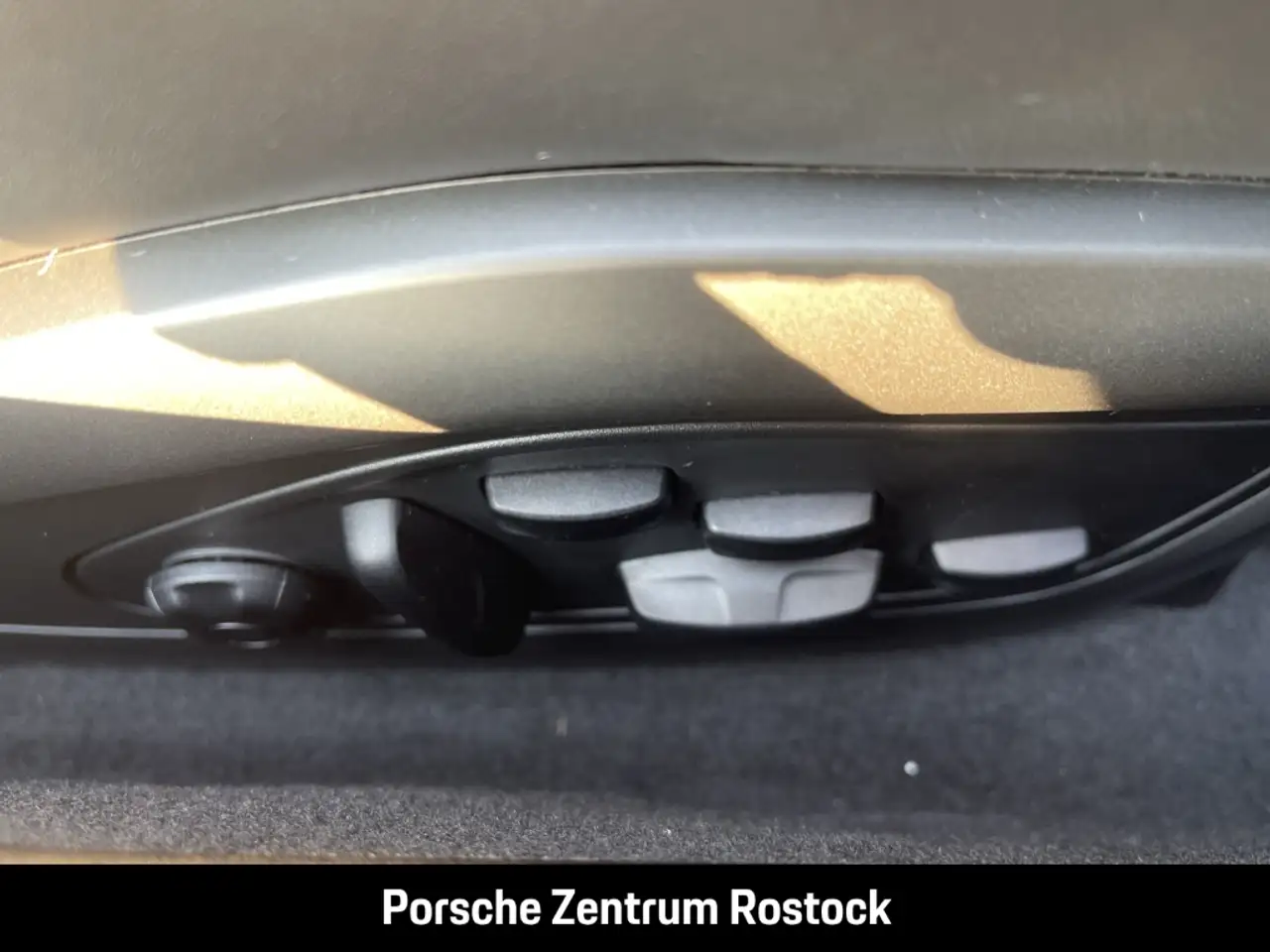 Porsche 992 911 12