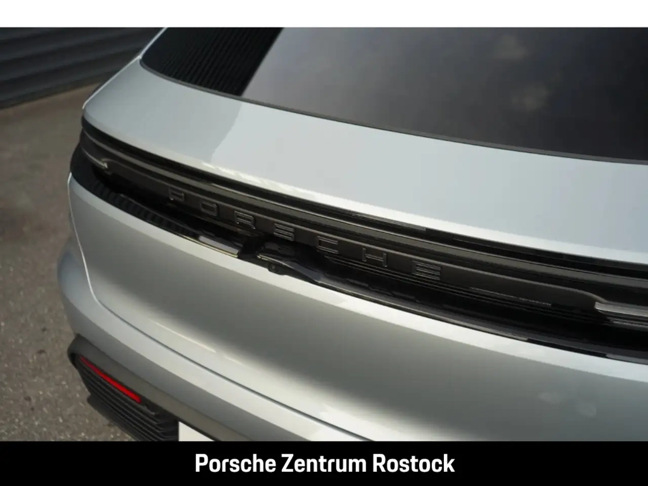 Porsche Macan 4 6
