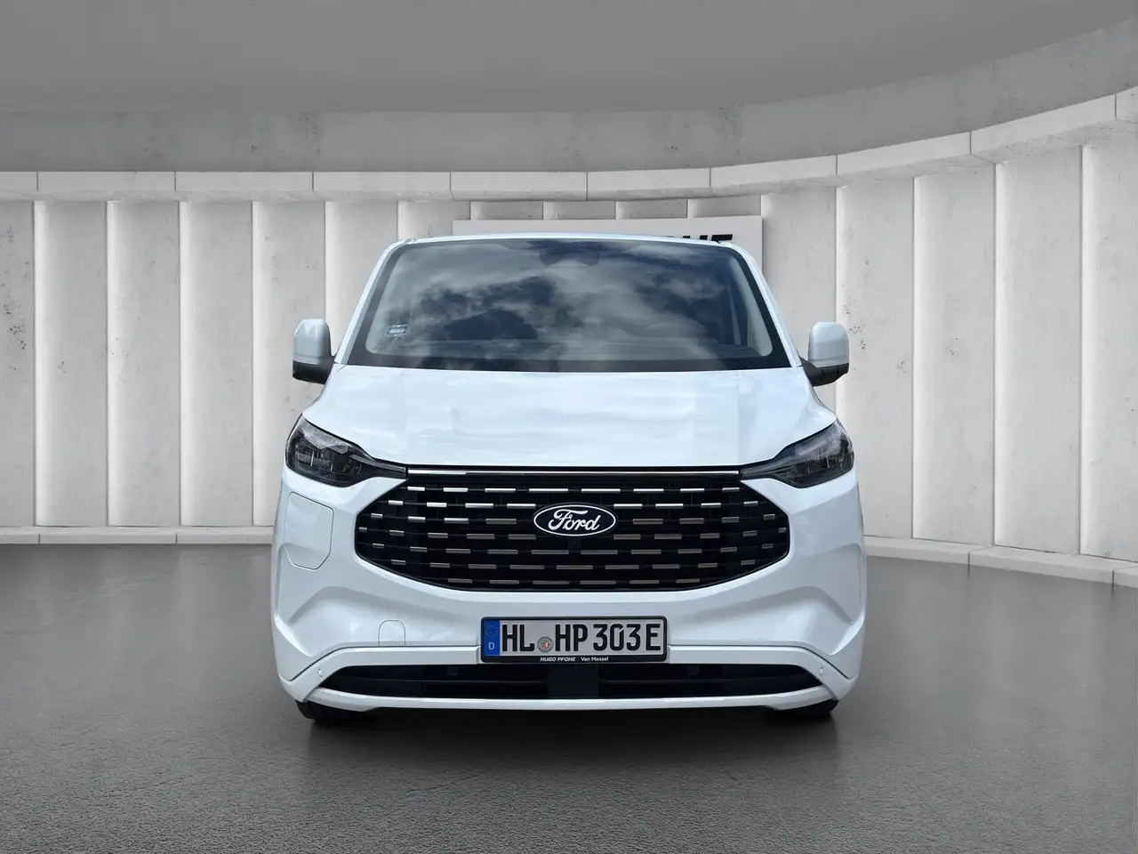 Ford Tourneo 8