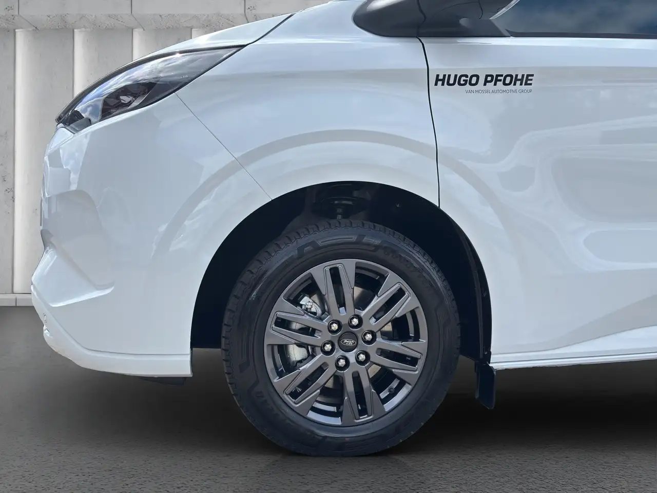 Ford Tourneo 9