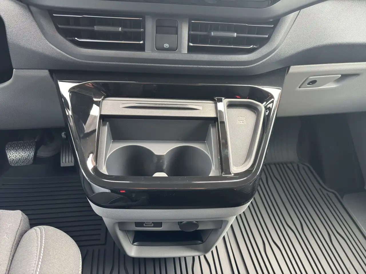 Ford Tourneo 14