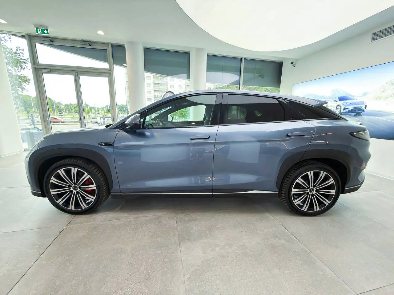 BYD Sealion 7 4