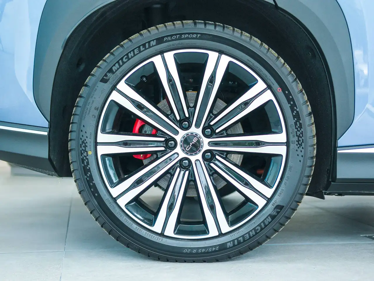 BYD Sealion 7 10