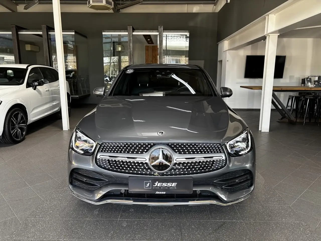Mercedes-Benz GLC 300 2